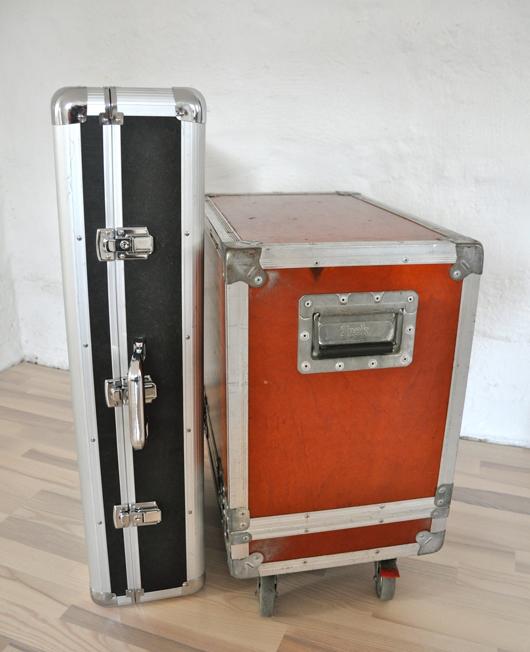 Soren Reiff's board and amped packed in flightcases